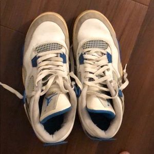 Jordan 4